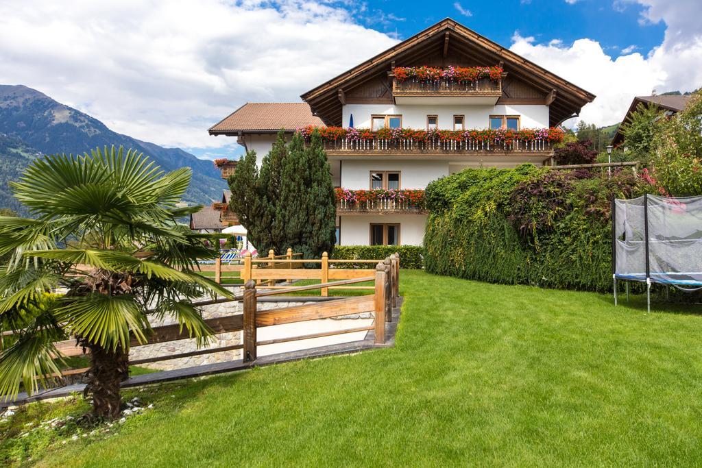 Residence Krone Schenna Exterior photo