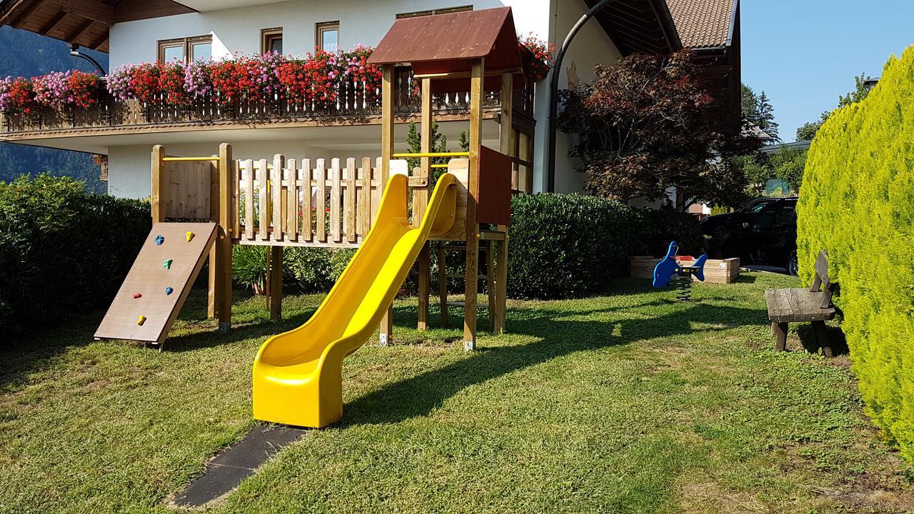 Residence Krone Schenna Exterior photo