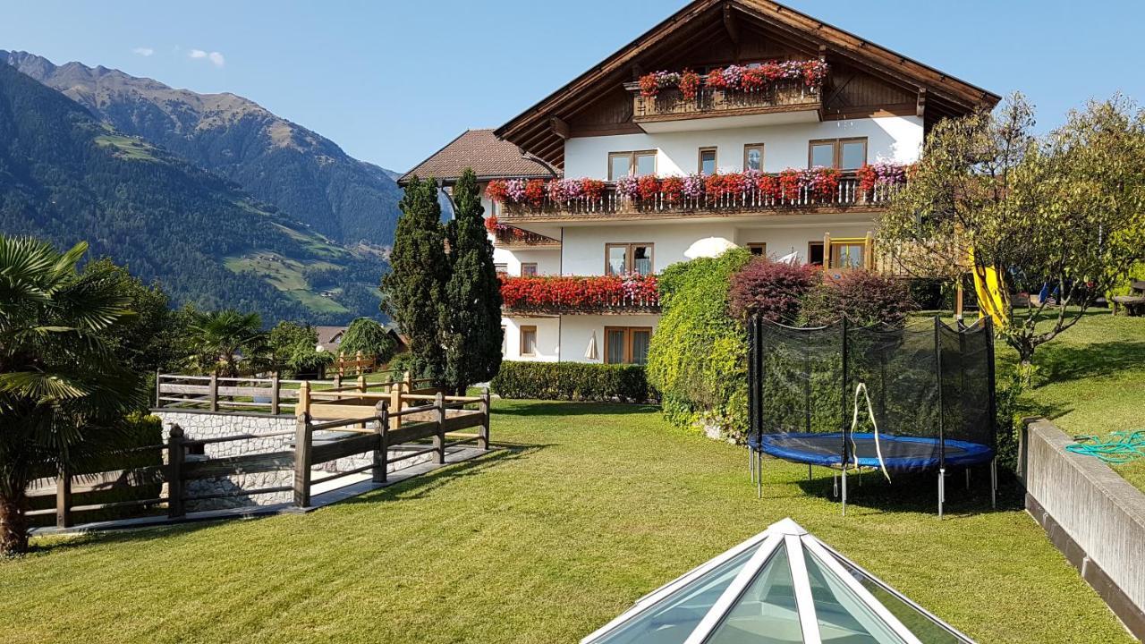 Residence Krone Schenna Exterior photo